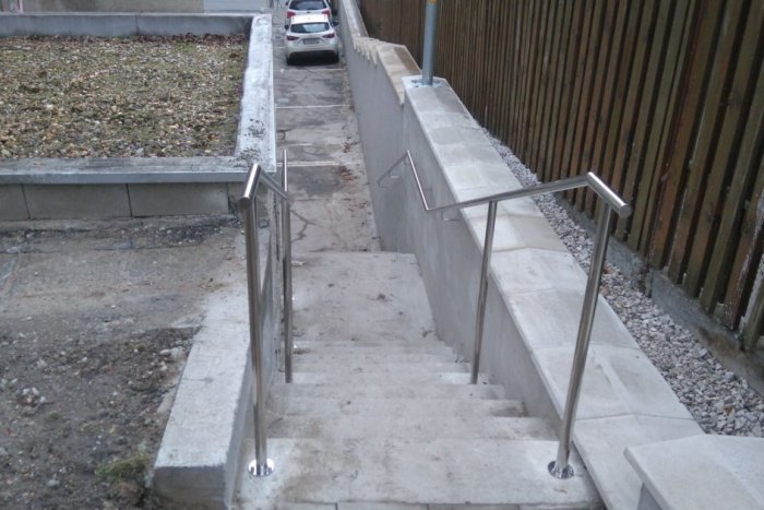 Ilustračný obrázok k článku Bratislavské "skratky" sú neraz v hroznom stave. V Starom Meste ich postupne opravujú