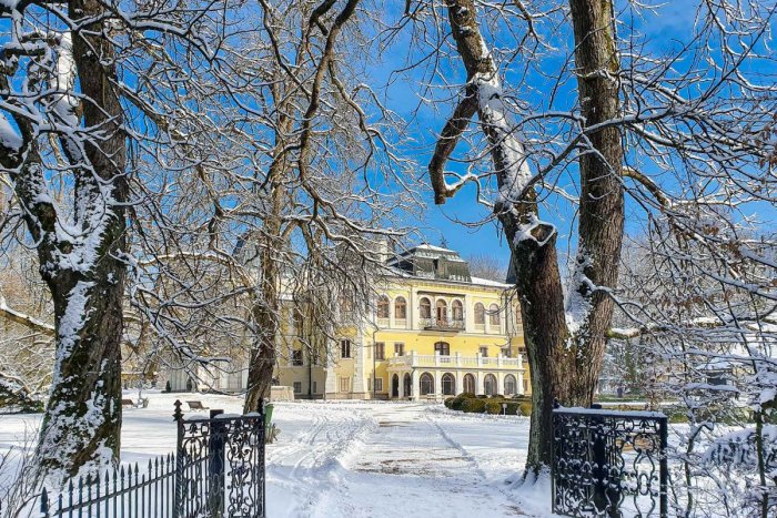 Ilustračný obrázok k článku Pikantná valentínska prehliadka v betliarskom kaštieli na tému: Láska aristokracie