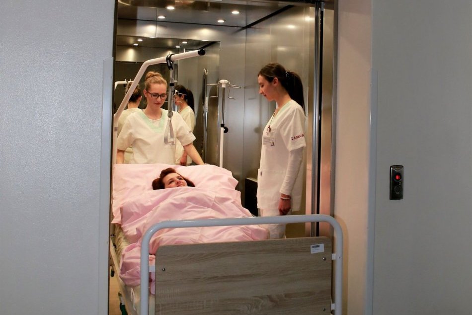 Ilustračný obrázok k článku Máte niekoho vo zvolenskej nemocnici? Príbuzní môžu opäť na návštevu