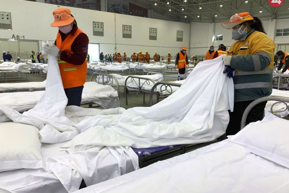 Ilustračný obrázok k článku Koronavírusu v Číne podľahlo už viac ako 2000 ľudí: Počet nových pacientov klesá