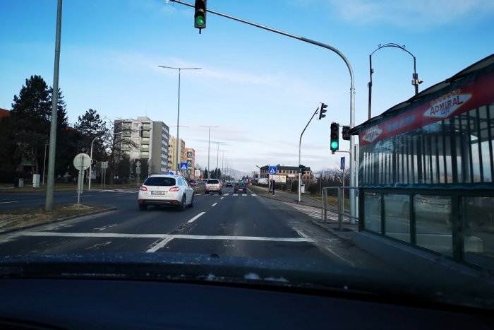 Ilustračný obrázok k článku Nešťastná žiarska križovatka po novom: Polícia o tom, čo zmenili semafory