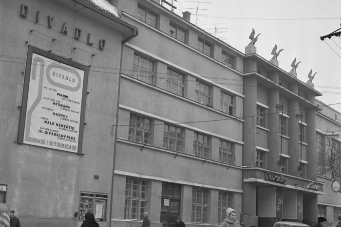 Ilustračný obrázok k článku Divadlo pripravovalo rekonštrukciu priestorov: Vedenie sa obáva, že o ne príde