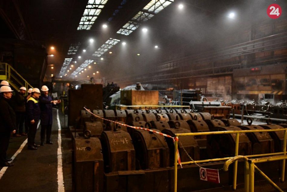 Ilustračný obrázok k článku Železiarňam Podbrezová ubudlo zákaziek, musia prepúšťať