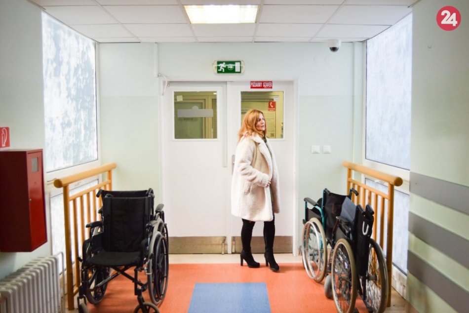 Ilustračný obrázok k článku Koronavírus: Nemocnice v Trnave a Skalici obmedzujú plánované operácie