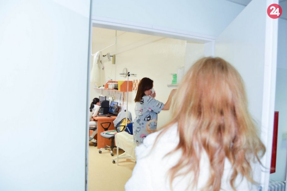 Ilustračný obrázok k článku Trnavská nemocnica je kvôli COVID-19 v problémoch: Začínajú chýbať sestričky!