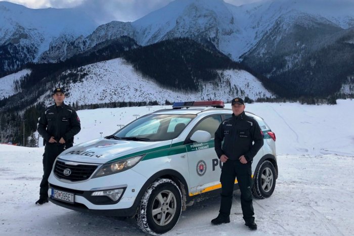 Ilustračný obrázok k článku Pomoc policajtov v hodine dvanástej: Poliakovi zrejme zachránili život