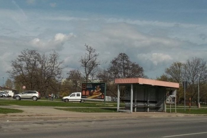 Ilustračný obrázok k článku Radnica začne s veľkou dezinfekciou: Posvieti si na zastávky a železničnú stanicu