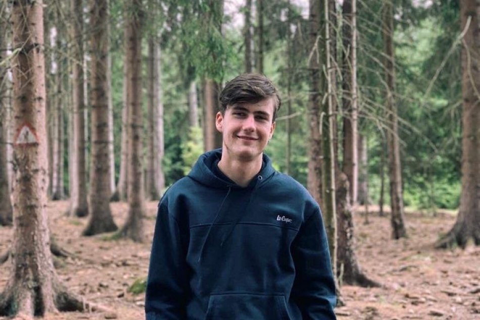 Ilustračný obrázok k článku Ohromný úspech gymnazistu Viliama. Svoj výskum rakoviny odprezentuje v USA