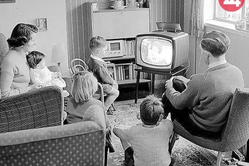 Ilustračný obrázok k článku Koniec čiernobielej éry: Viete, o čom bol pred 50 rokmi prvý farebný televízny prenos?