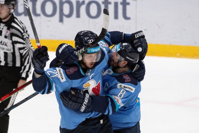 Ilustračný obrázok k článku Natrápili sa s Budapešťou: Slovanistov spasil až kapitán Sersen!