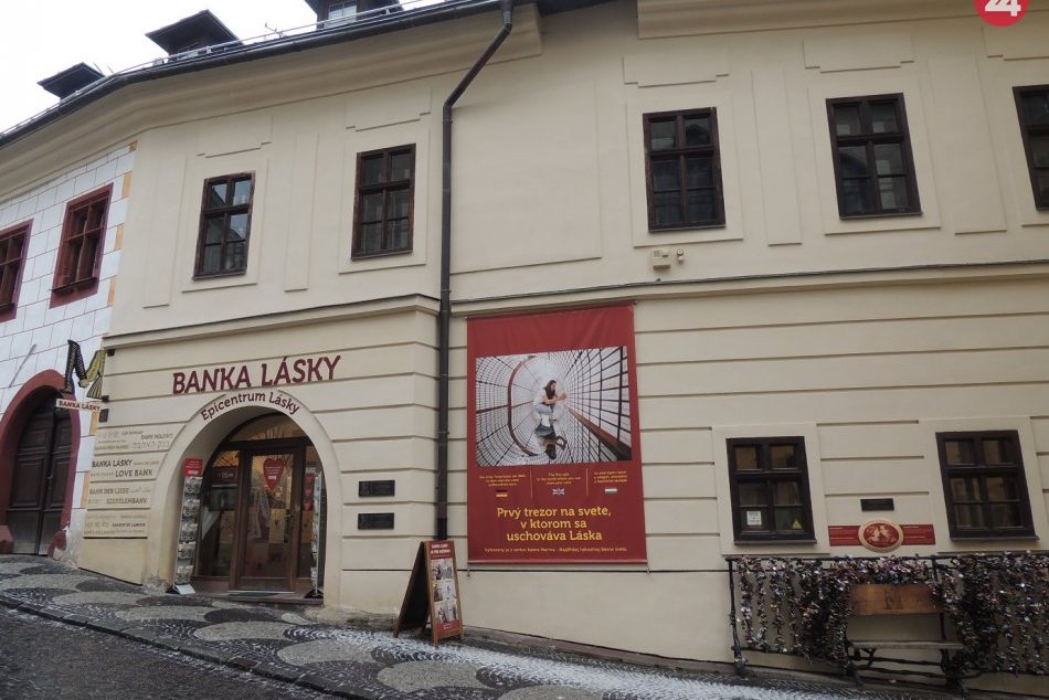 Ilustračný obrázok k článku SVET O SLOVENSKU: Oslava lásky v čase koronavírusu vyzerá úplne inak