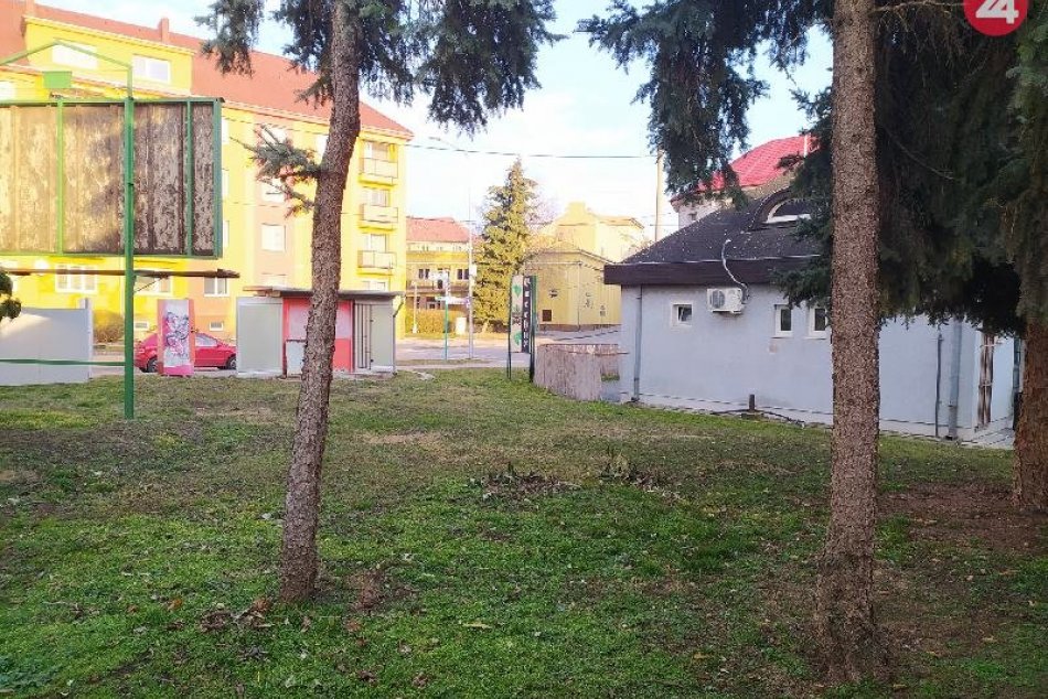 Ilustračný obrázok k článku Handlová sa rozdelila do zón: Nové pravidlá pri kúpe pozemkov i prenájme majetku