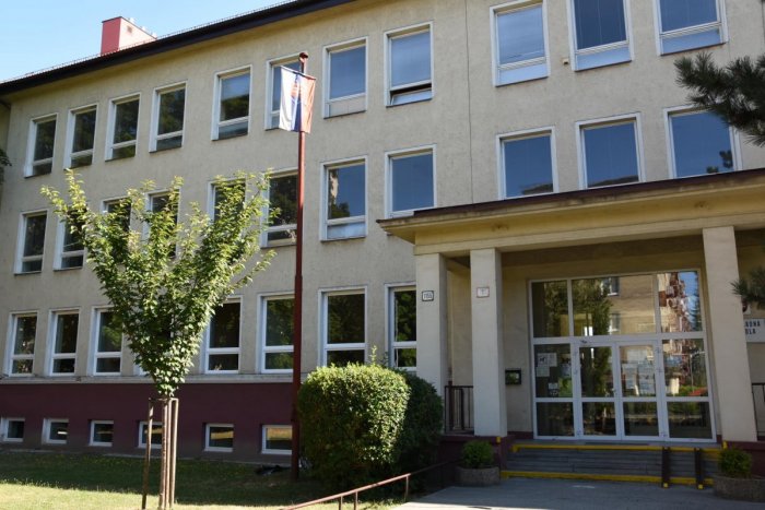 Ilustračný obrázok k článku Známa trenčianska ZŠ sa vynoví: Takýto je plán