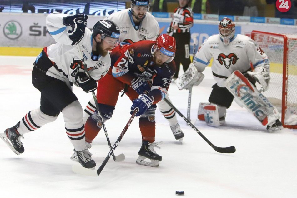 Ilustračný obrázok k článku Pohronské derby ovládli bryndziari: Dokonalý obrat vďaka dlhej presilovke, FOTO