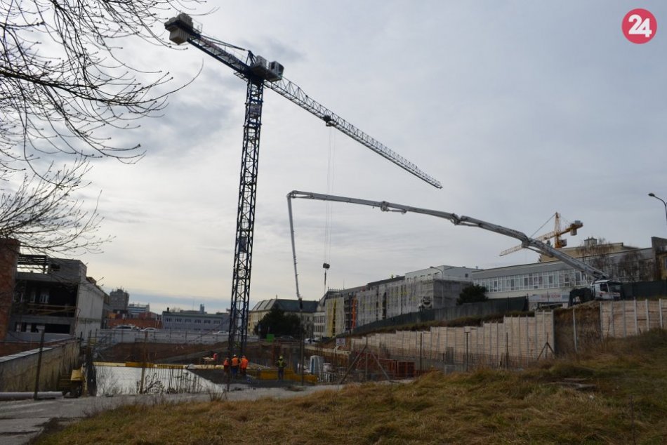 Ilustračný obrázok k článku Výstavba nového Orbisu napreduje: Skolaudovať ho tento rok nestihnú, FOTO