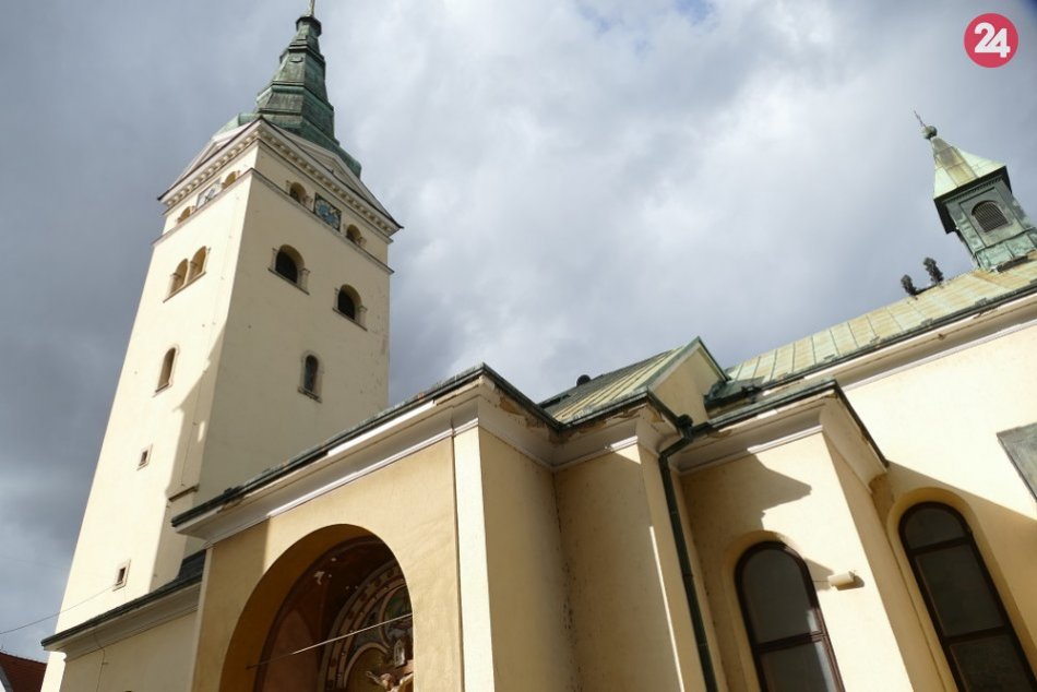 Ilustračný obrázok k článku Dominanta Žiliny vydala vzácny nález: Toto sa roky ukrývalo pod krížom, FOTO