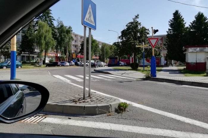 Ilustračný obrázok k článku Parkovanie v Humennom? Dochádza k veľkej zmene, bude drahšie a platby cez SMS!