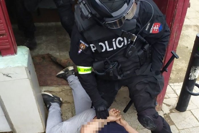 Ilustračný obrázok k článku Nechutný prípad: Dvojica obchodovala s mladou ženou (23), núkali ju na prostitúciu