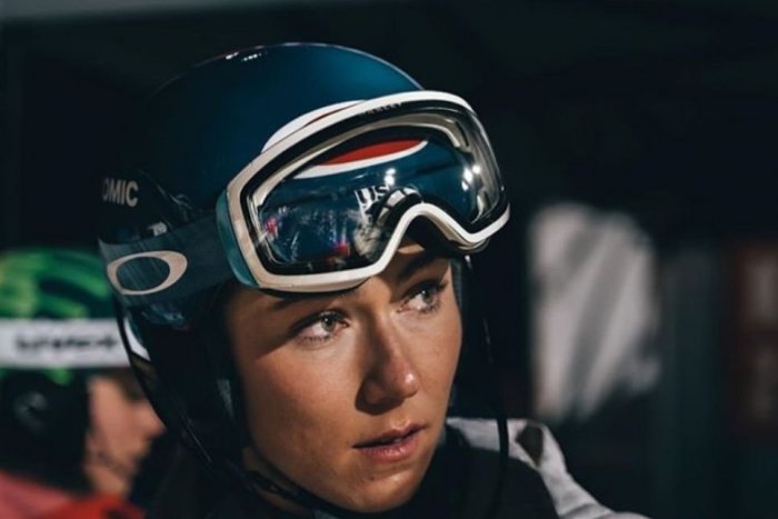 Ilustračný obrázok k článku Zronená Shiffrinová ukázala fotku s otcom! Do neba mu poslala srdcervúci odkaz