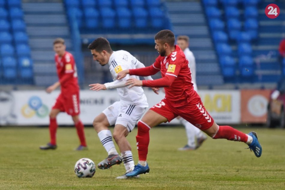 Ilustračný obrázok k článku Spartak prehral aj so Senicou: Tréner neskrýval rozhorčenie, FOTO