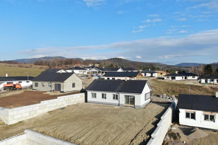 Ilustračný obrázok k článku Skolaudovaná novostavba 4 - izbového domu v Slaskej