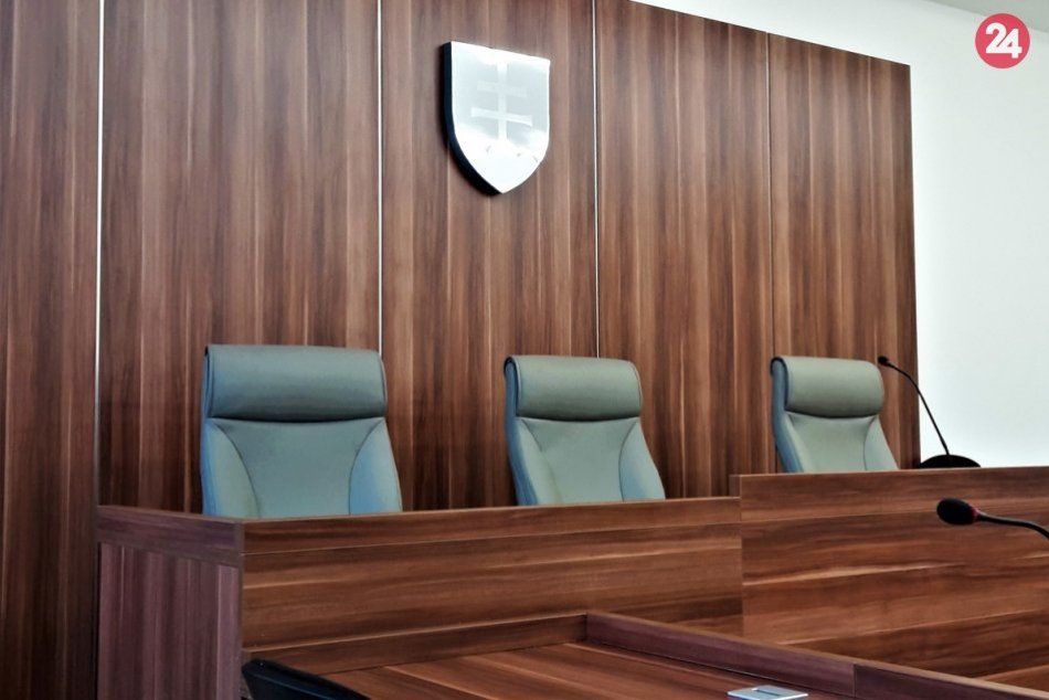 Ilustračný obrázok k článku Vasky naďalej zverejňoval videá: Sudca rozhodol o väzbe