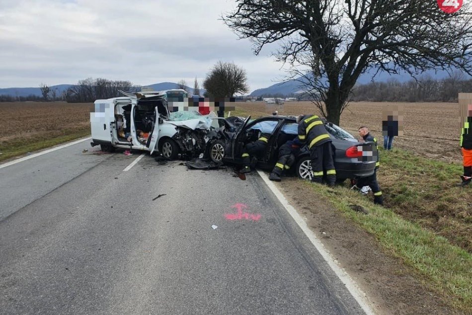 Ilustračný obrázok k článku Vážna dopravná nehoda pri Strážskom: Cesta bola dočasne uzavretá, FOTO