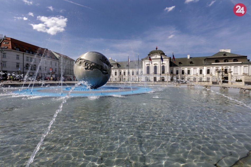 Ilustračný obrázok k článku KURIOZITA DŇA: Čaputová v netradičnej úlohe: Nasleduje zastávka...