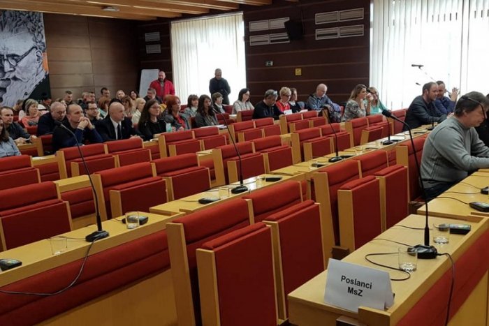 Ilustračný obrázok k článku Mesto zostáva v provizóriu: Plánované mikulášske zastupiteľstvo sa nekonalo