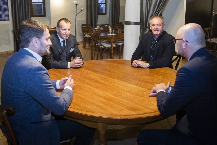 Ilustračný obrázok k článku PRVÝ PRIESKUM Focus: OĽaNO rastie, Kiska mimo parlament. Progresívci prekvapili