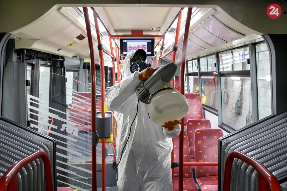 Ilustračný obrázok k článku Koronavírus: Nakazená je aj vodička MHD i zamestnankyňa SND!