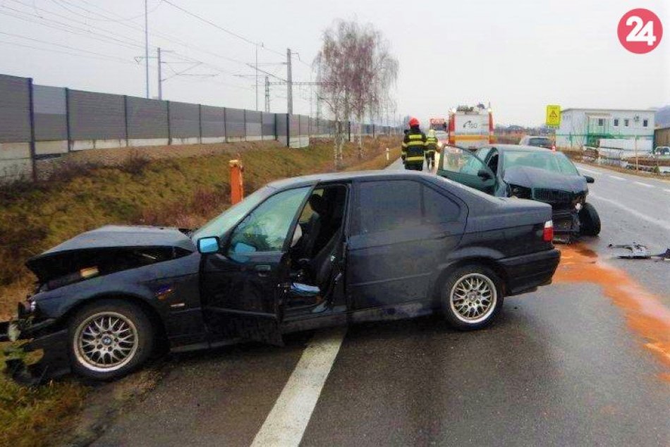 Ilustračný obrázok k článku Známa križovatka s novou vážnou nehodou: Ťažko zranený mladík (22), FOTO