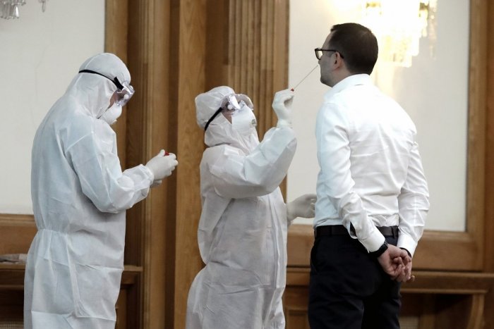 Ilustračný obrázok k článku Dôležitý oznam zvolenskej nemocnice: Pri podozrení na koronavírus postupujte TAKTO