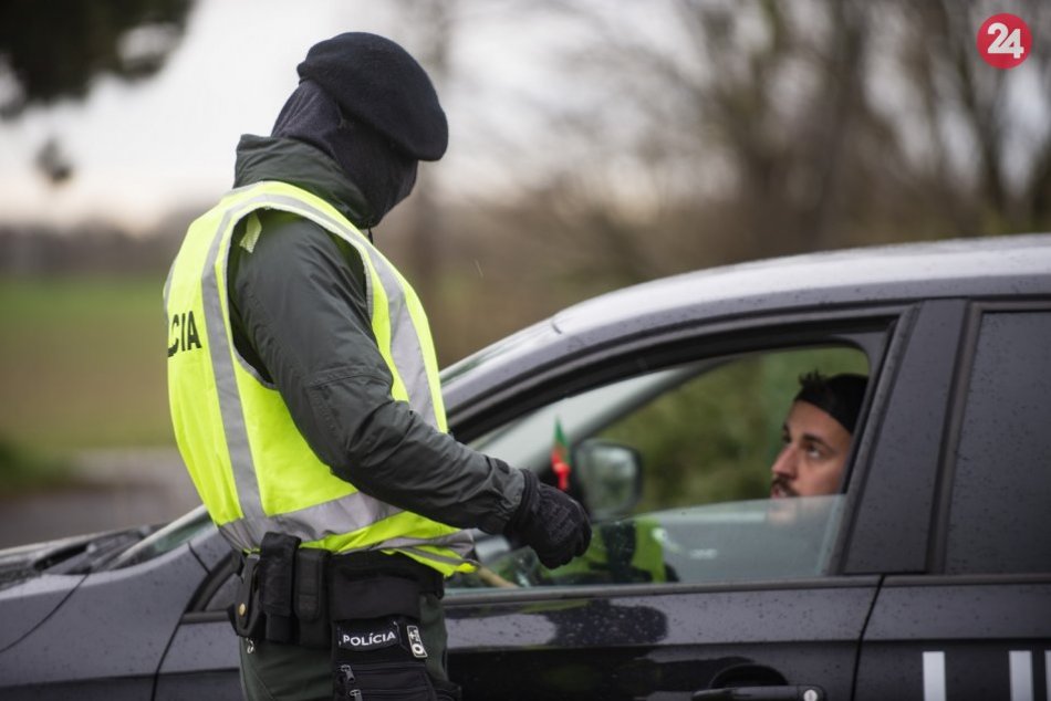 Ilustračný obrázok k článku Vodiči, pozor! Na tejto diaľnici si na vás posvieti polícia