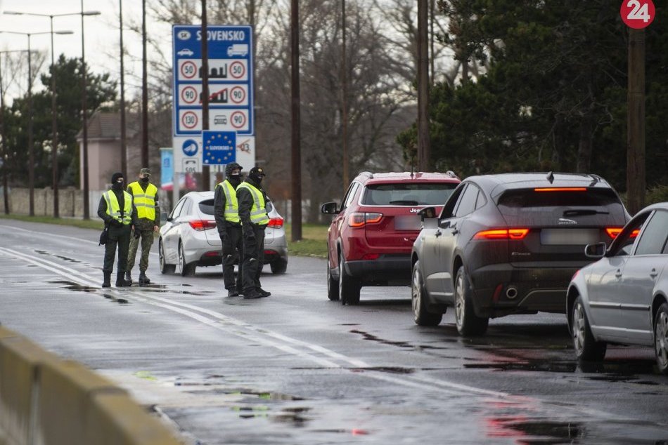 Ilustračný obrázok k článku SVET O SLOVENSKU: Koronavírus nás uzavrel do ulity