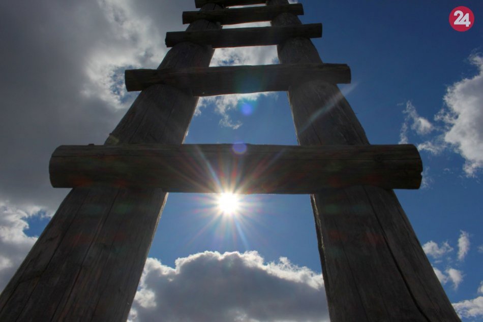 Ilustračný obrázok k článku O tomto ste vedeli? Neďaleko Bystrice nájdete rebrík do neba, FOTO