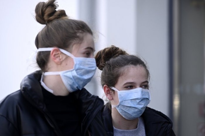 Ilustračný obrázok k článku Koronavírus: Stráženie detí aj donáška potravín. BBSK pripravil krízový plán