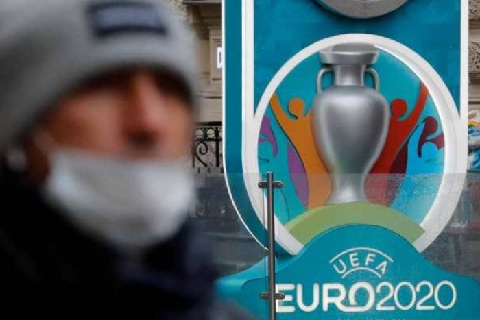 Ilustračný obrázok k článku Kotonavírus urobil ďalší škrt do futbalovej budúcnosti: EURO 2020 odložili!