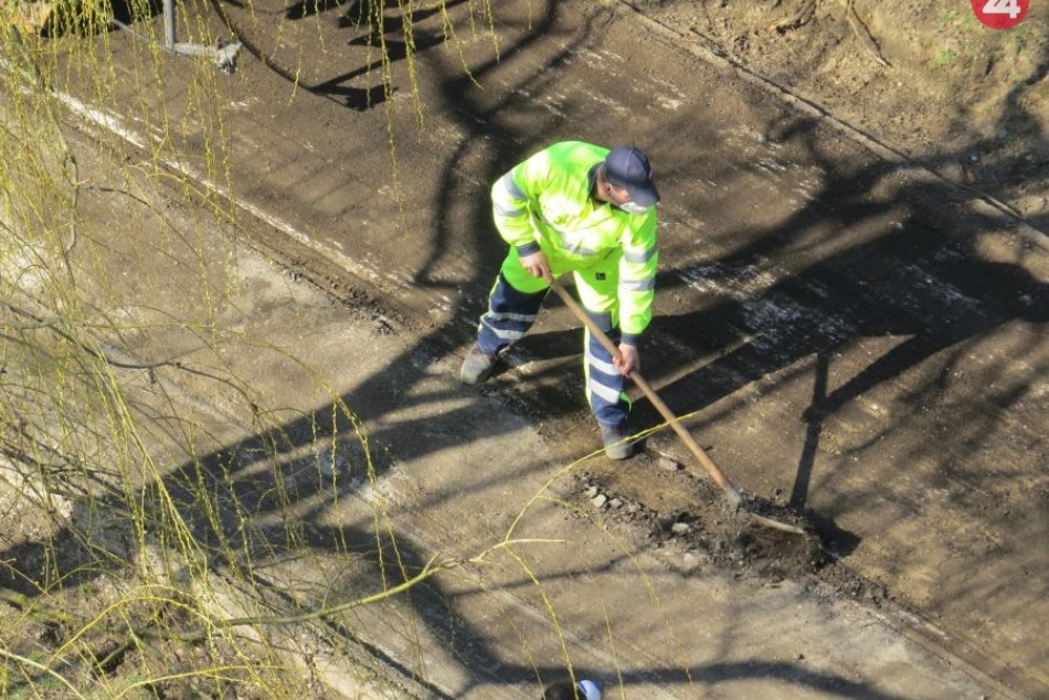 Ilustračný obrázok k článku 4500 ton asfaltu, 8 úsekov chodníkov a ciest za milióny eur sú dokončené