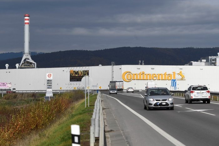 Ilustračný obrázok k článku Continental obnovuje výrobu: Bude sa prepúšťať?