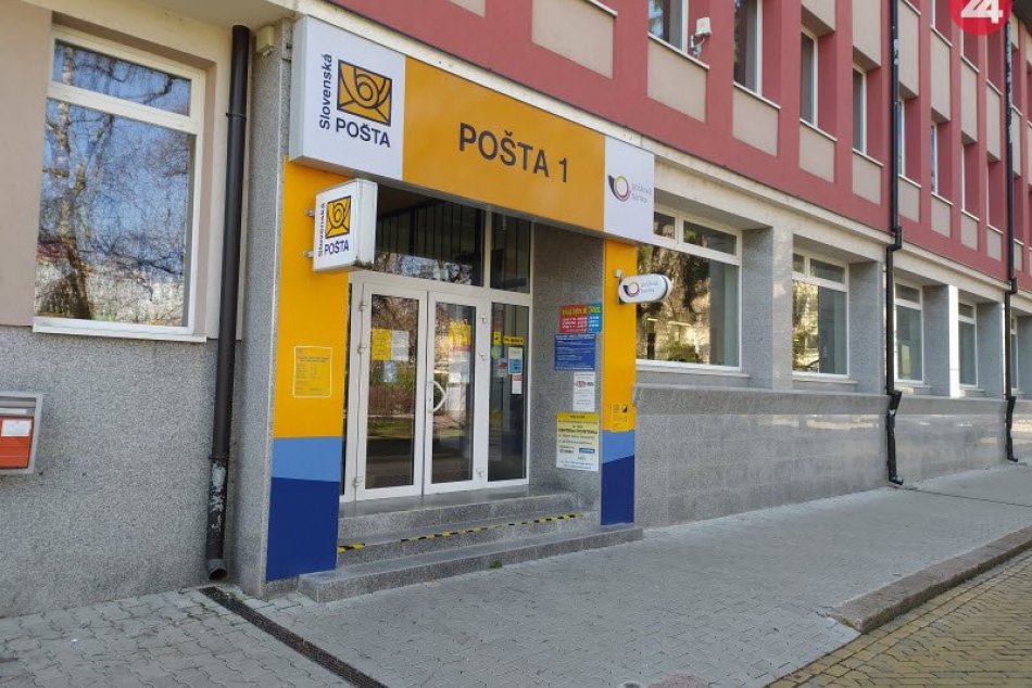 Ilustračný obrázok k článku KONTAKTY na novozámocké pošty: Stačí jeden telefonát a dôchodok vám prinesú domov