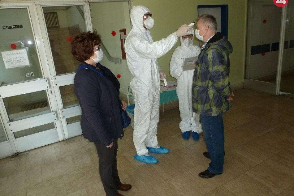 Ilustračný obrázok k článku Košickí medici pomáhajú pri triedení pacientov v nemocniciach, FOTO