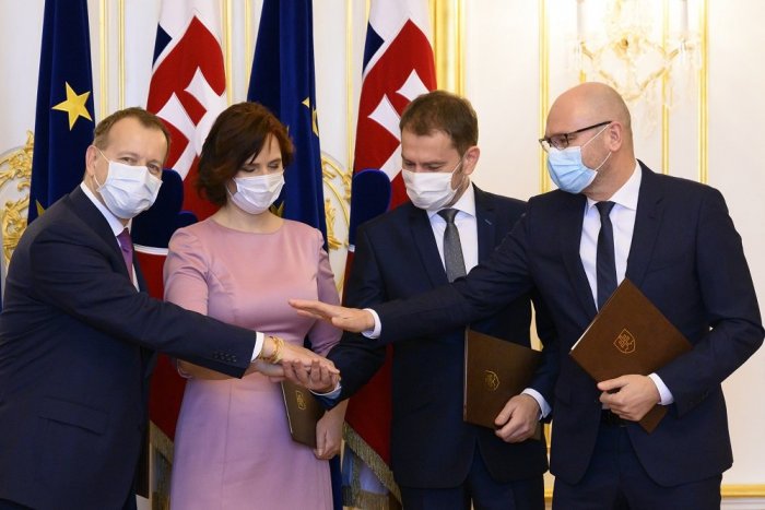 Ilustračný obrázok k článku OĽaNO, Sme Rodina, SaS a Za ľudí podpísali koaličnú dohodu