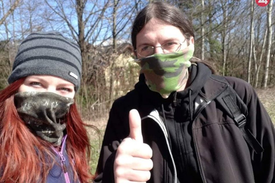 Ilustračný obrázok k článku Mladí Revúčania si vysúkali rukávy: Takto skrášlili okolie nášho mesta, FOTO