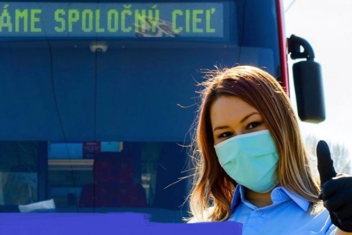 Ilustračný obrázok k článku Spišská nezaháľa: Pozrite, koľko rúšok už rozdalo mesto