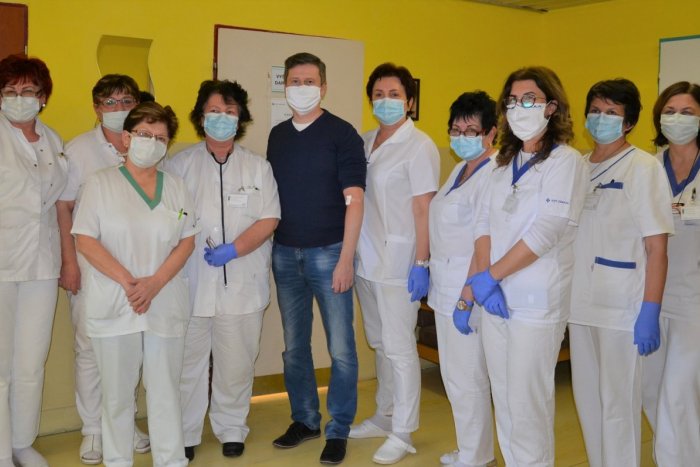 Ilustračný obrázok k článku Rozhodol sa ísť príkladom a prijal výzvu nemocnice. Humenský primátor daroval krv