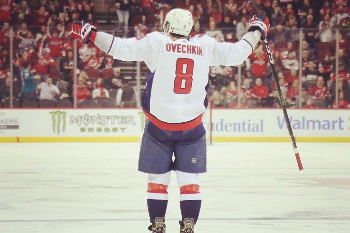 Ilustračný obrázok k článku Ovečkin má hlavu v smútku: Na magickú hranicu nedosiahne