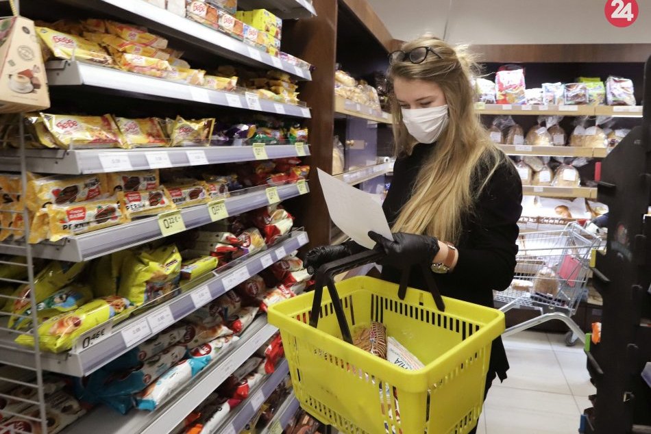 Ilustračný obrázok k článku Trnava sa spojila v pomoci ľuďom v núdzi. Nákupy po telefóne v čase pandémie sa ujali