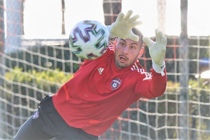 Ilustračný obrázok k článku Koronavírus za krízou aj vo futbale: Spartak Trnava chce hráčom znížiť plat