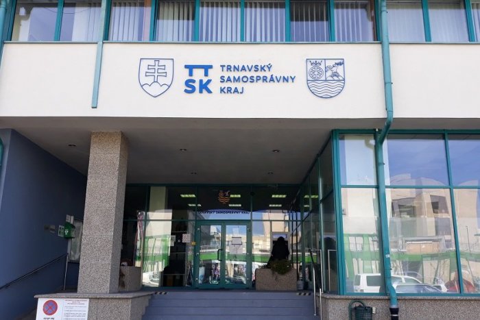 Ilustračný obrázok k článku Samosprávy sa môžu uchádzať o dotácie: Trnavská župa im uľahčila podávanie žiadostí